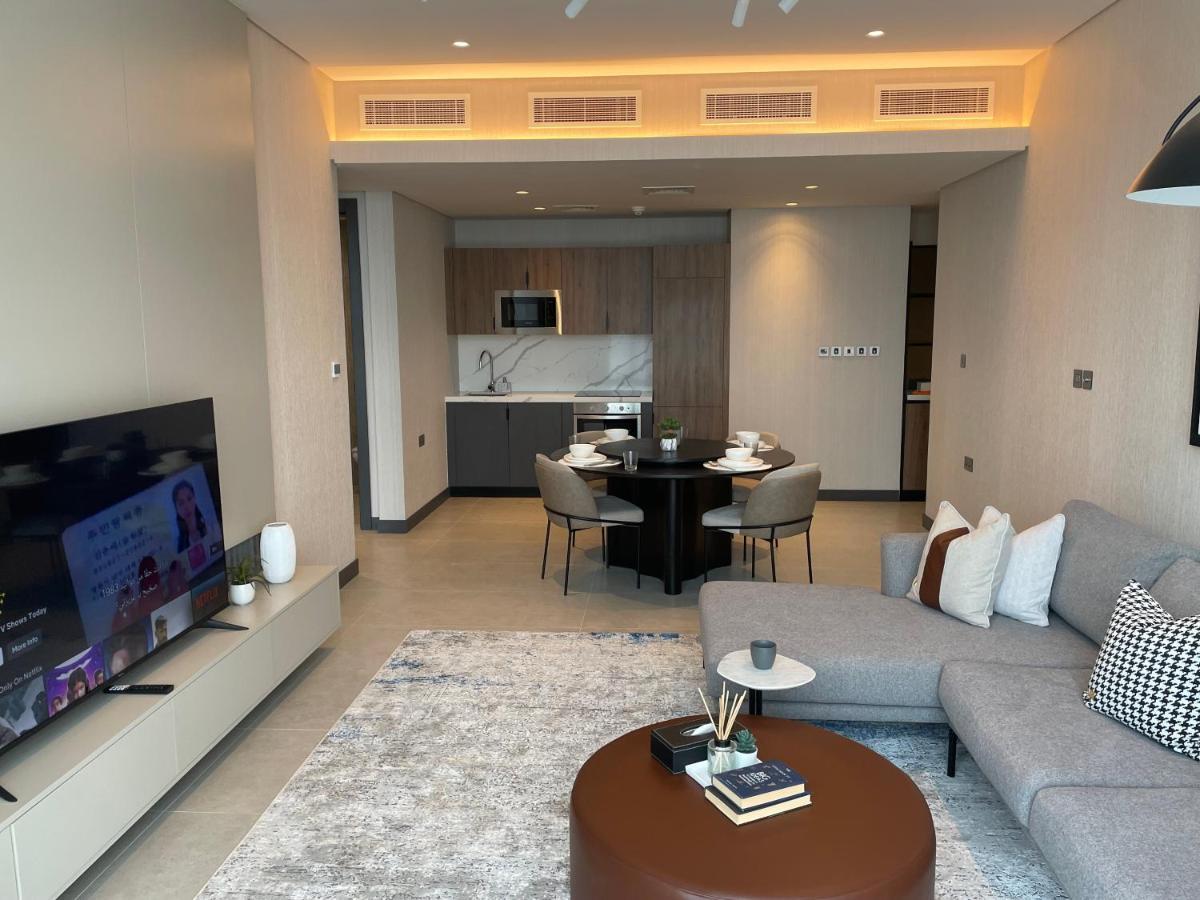 Charthouse Bahrain Hotel Manama Exterior foto A living room in a two-bedroom apartment